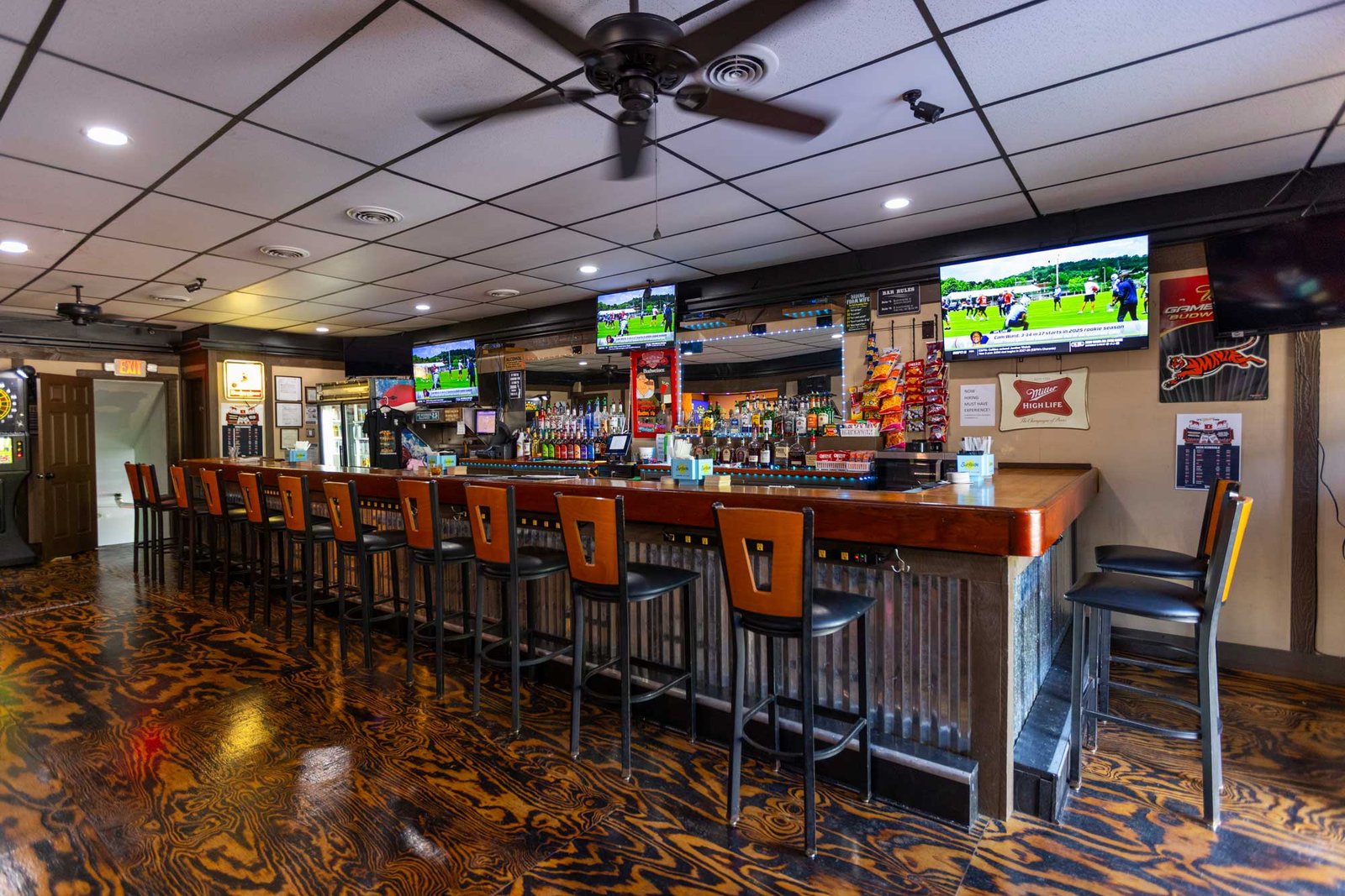 Baker's Pub Too Bar